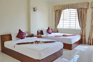 Deluxe Double (Twin Beds)